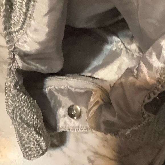 Elegant Silver Beaded Crocheted Women's Bag - Picture 5 of 9